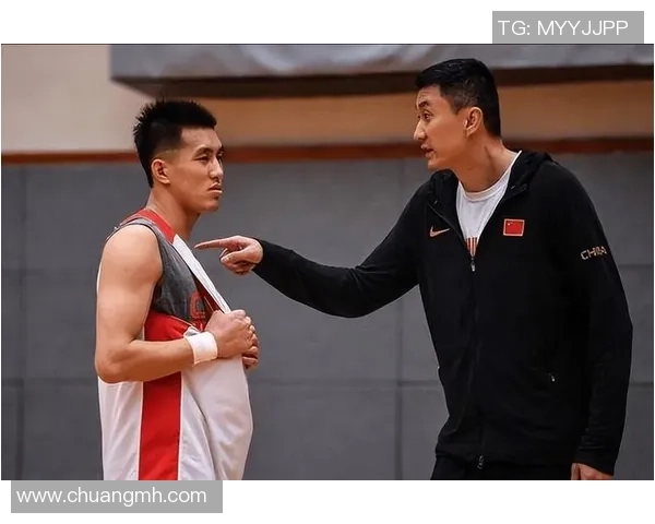 郭艾伦领衔中国男篮新征程展现青春风采与拼搏精神的完美结合